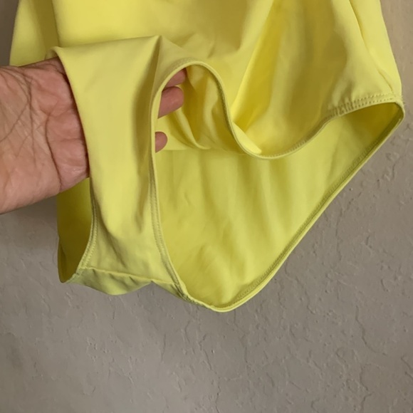 Aritzia Wilfred Nyla Lemon Meringue Bodysuit Size Large - Picture 8 of 9